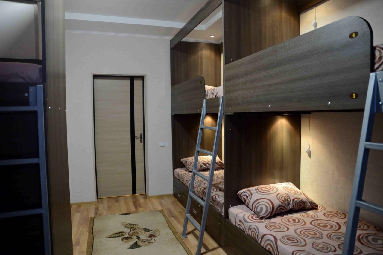 Rivne Hostel * ריבנה