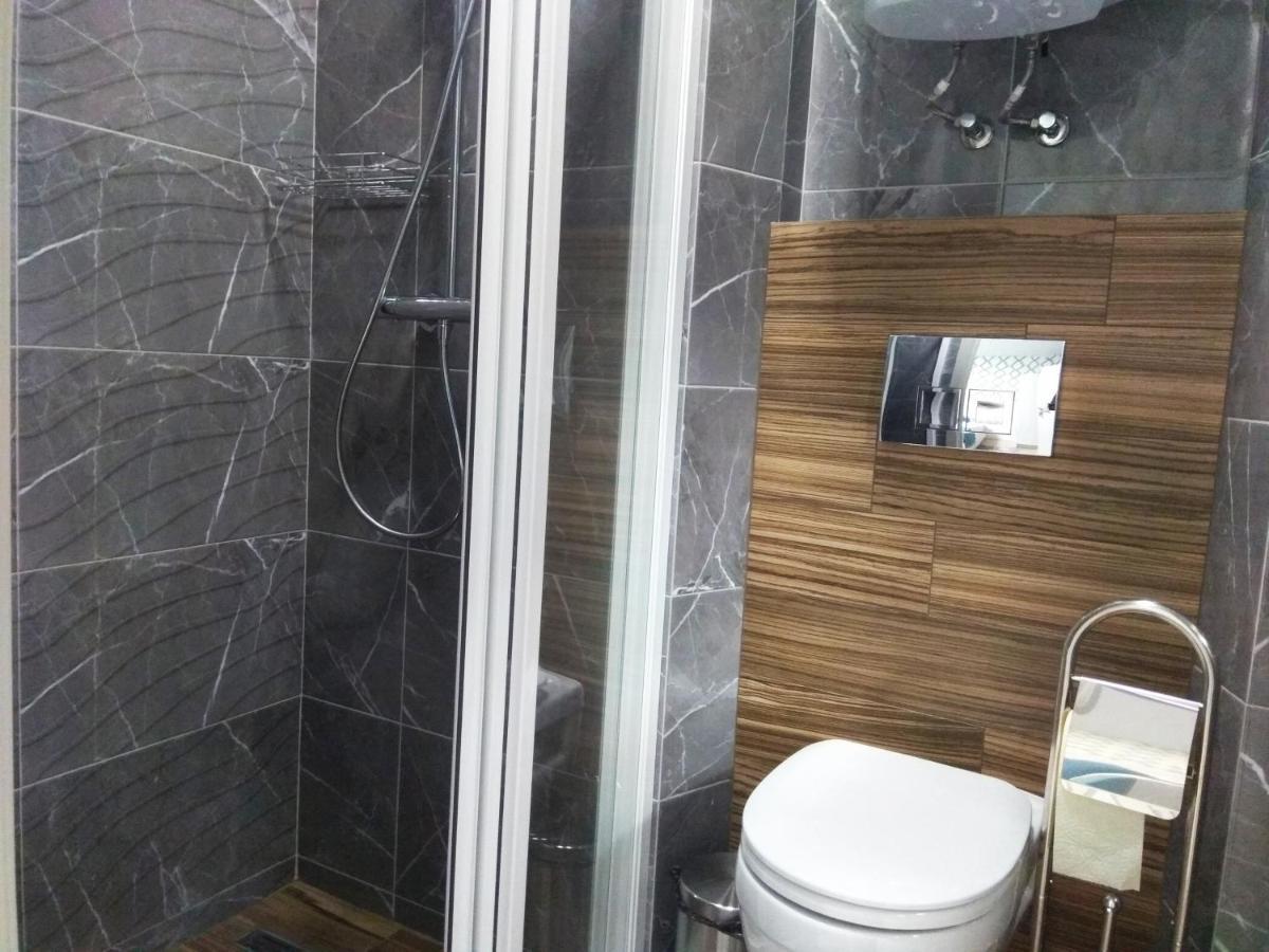אכסניה Rivne Hostel ריבנה